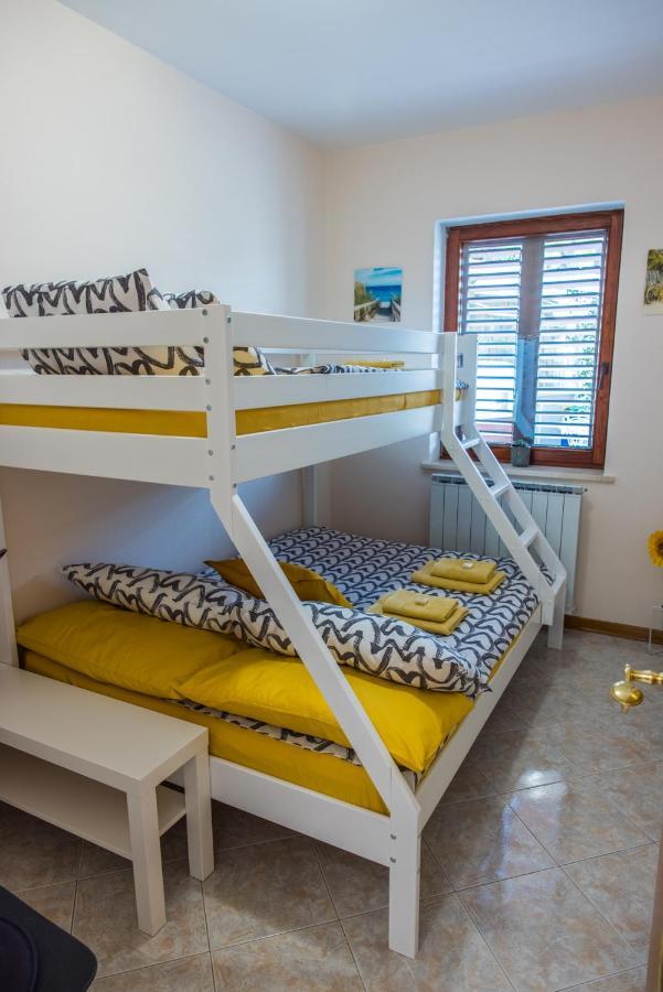 Apartments Milok Сечовле Экстерьер фото